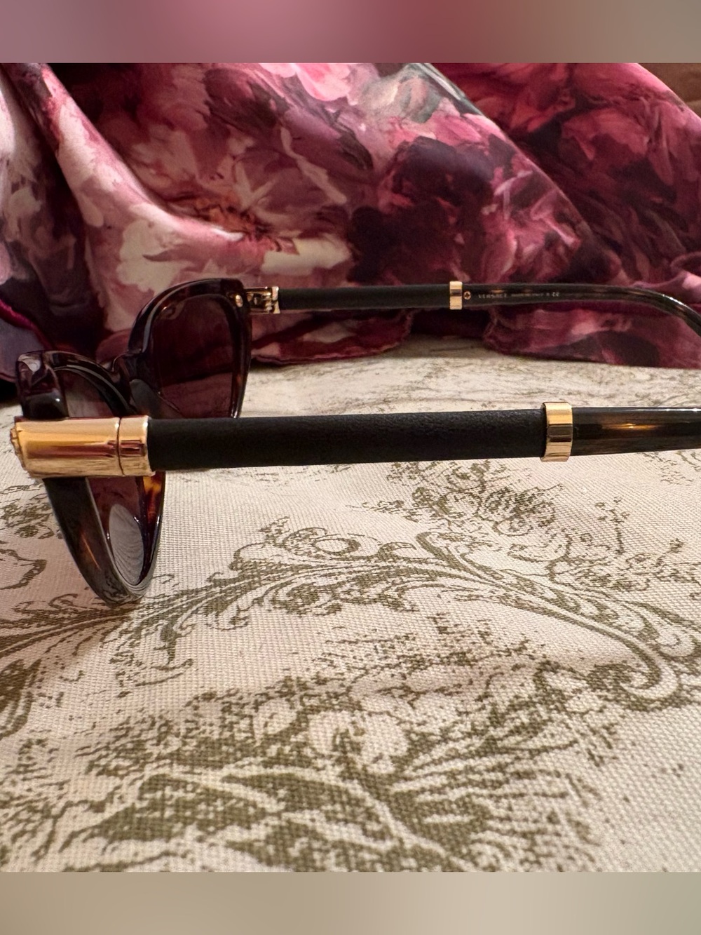 Versace Women's Tortoishell Frame 
Tinted Cat-Eye Sunglasses with Gold Medallion - Picture 4 of 5